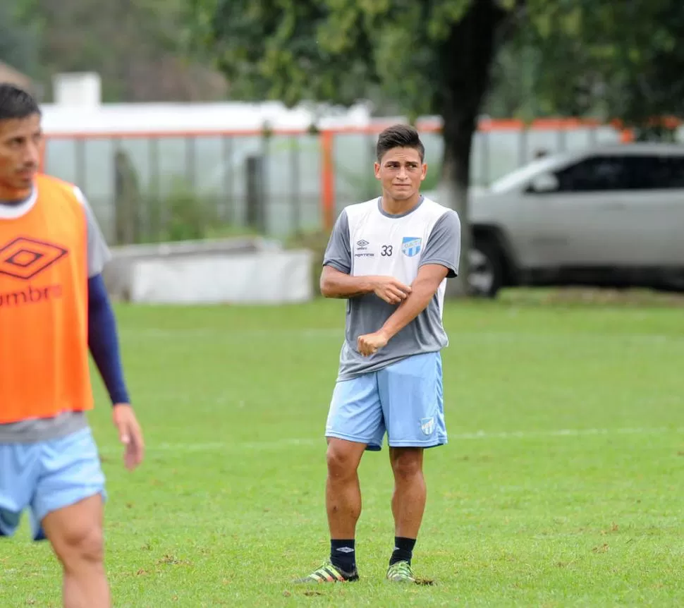 PARTIDO ESPECIAL. Romero, de 17 años, es el futbolista más joven de la delegación que visitará esta noche a Lanús. la gaceta /foto de héctor peralta 