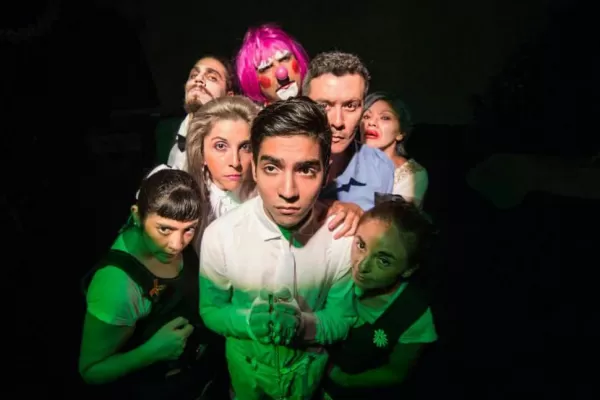Los tucumanos de “El circo de Marsilli” abrieron el encuentro con una comedia trágica