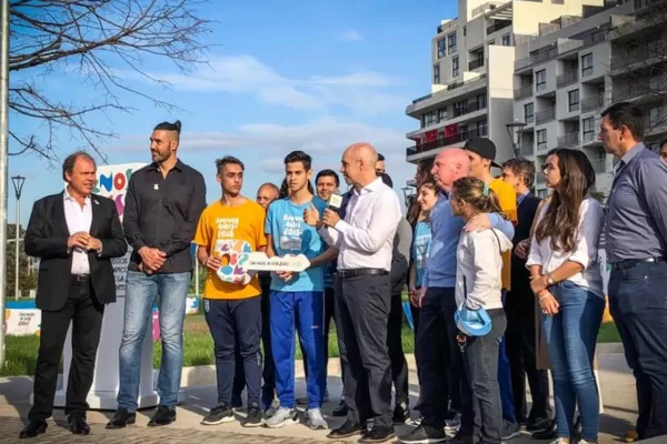 Buenos Aires: destacados deportistas recibieron las llaves de la Villa Olímpica
