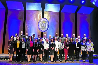 La jura de los 13 decanos completó la Asamblea
