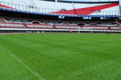 Papá, me quedé dormido, ahora veo cómo salgo: el último mensaje del hincha de River