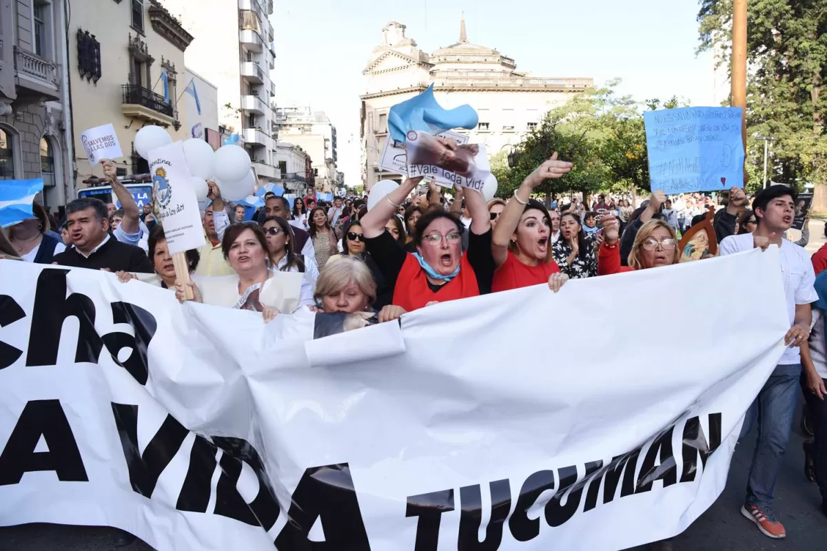 CATÓLICOS Y EVANGÉLICOS UNIDOS. Piden que se salven las dos vidas, la de la madre y la del bebé. la gaceta / foto de analia jaramillo 