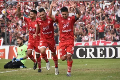 San Martín se lució ante Agropecuario y llegó a la final del Reducido