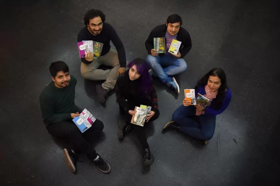 LOS PROTAGONISTAS. Acevedo, Mauroyriñis, Gómez, Molina y Lucía Felipe. Al grupo se sumó Jonás Ramón. LA GACETA / FOTO DE ANALÍA JARAMILLO.-