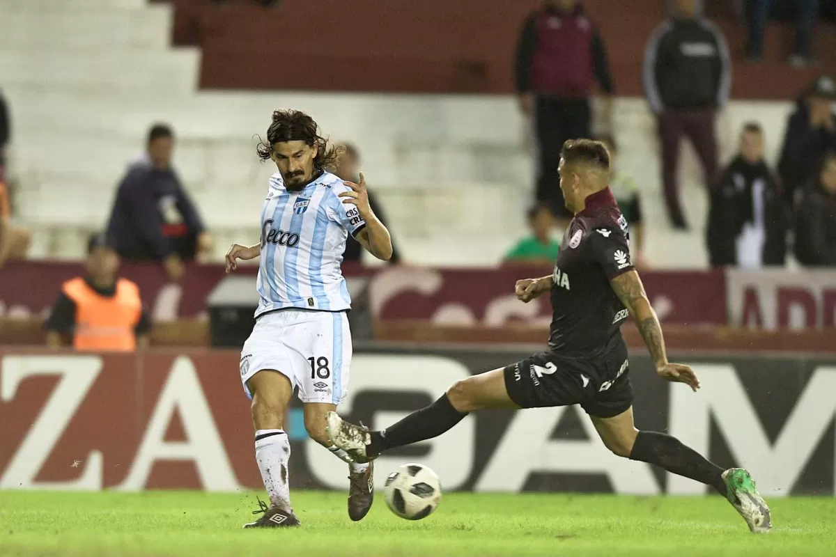 NO CUMPLIÓ. Los tres goles de Blanco no “pagan” la inversión que hizo Atlético por el delantero.  foto de ignacio izaguirre