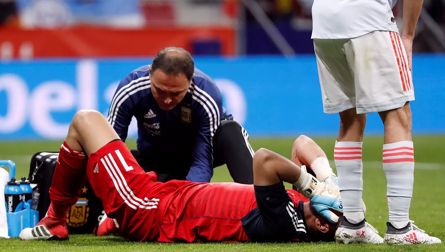 Romero se había lesionado seriamente ya en el amistoso que Argentina perdió con España el 27 de marzo en el Wanda Metropolitano madrileño.
REUTERS