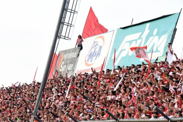 Los simpatizantes “santos” pretenden que el equipo se sienta local en la primera final