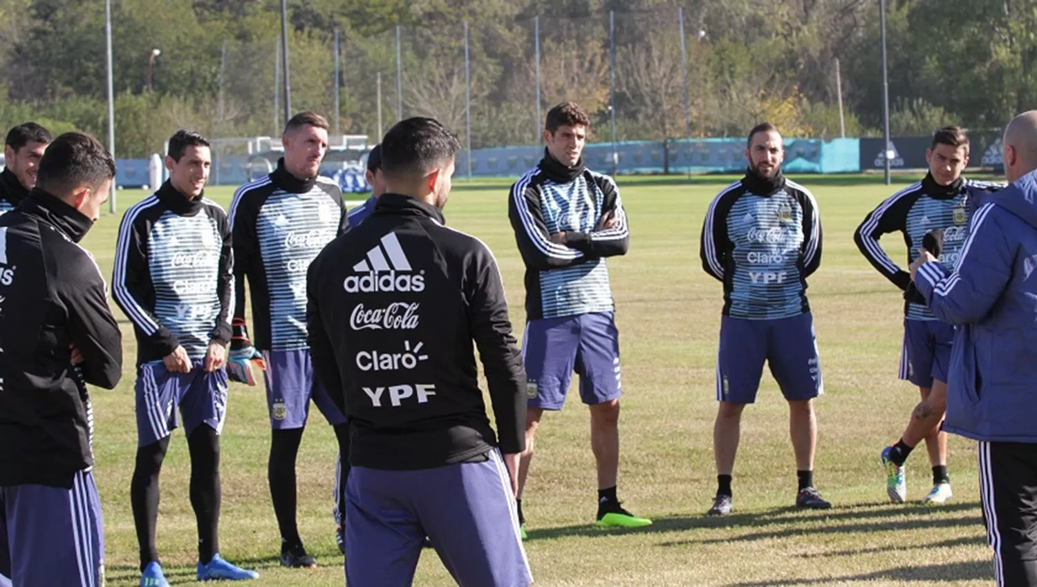 Pipita Higuaín llegó hoy desde Italia e hizo su primera práctica con la Selección.
FOTO TOMADA DE PRENSA AFA