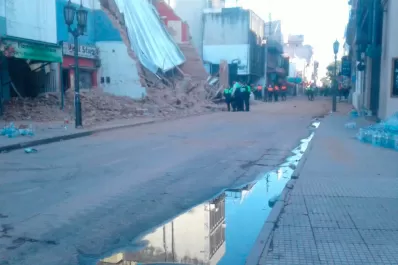 Evalúan las condiciones del ex Parravicini para conocer si hay riesgo de un nuevo derrumbe