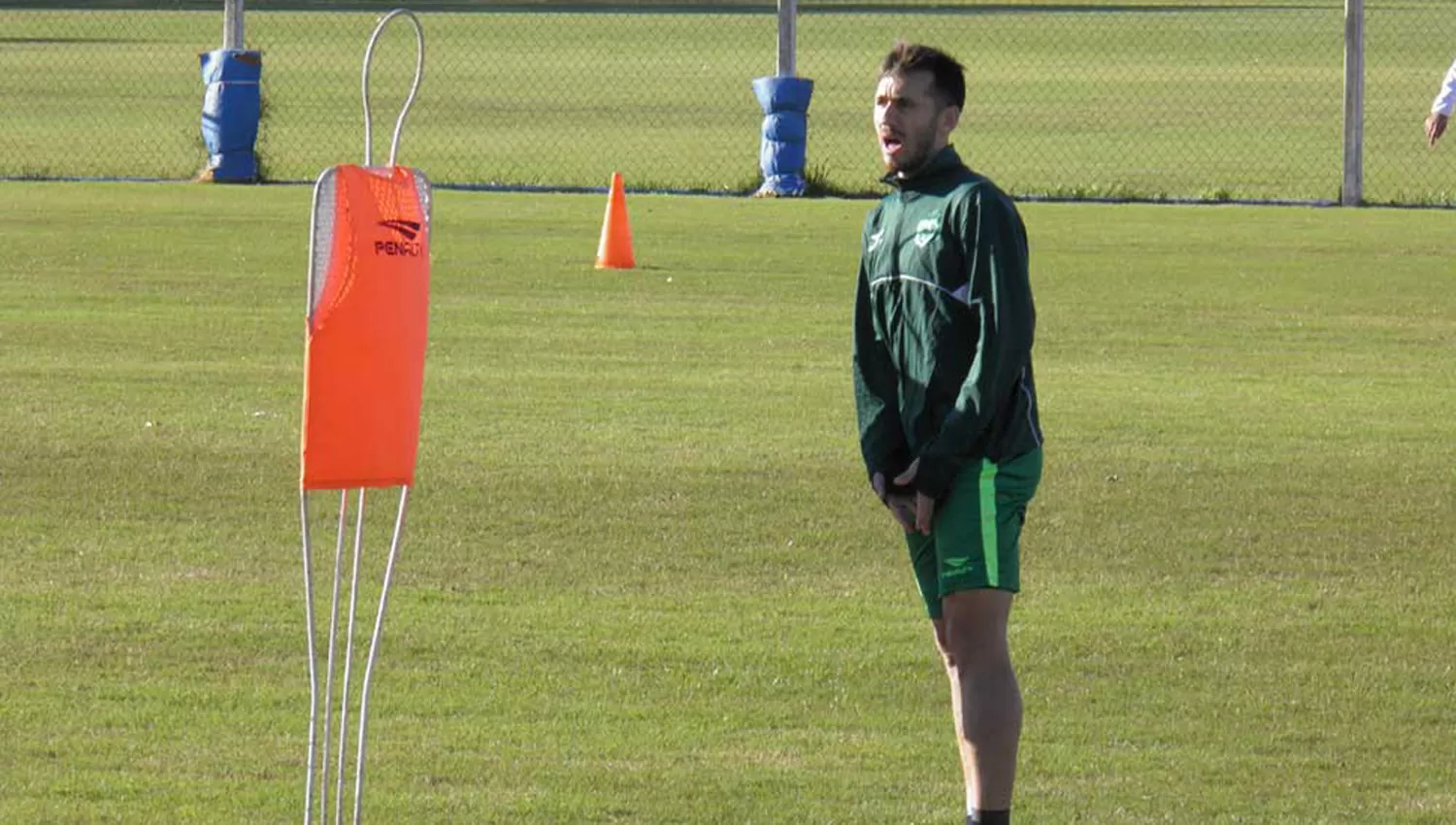 EN LA FINAL. El lateral Javier Capelli jugará para Sarmiento ante San Martín. (FOTO DIARIO DEMOCRACIA)