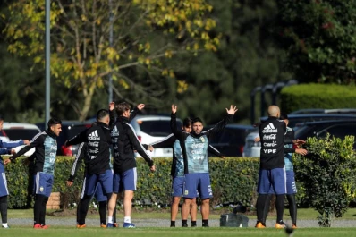 El “Kun” quiere una foto con la Copa