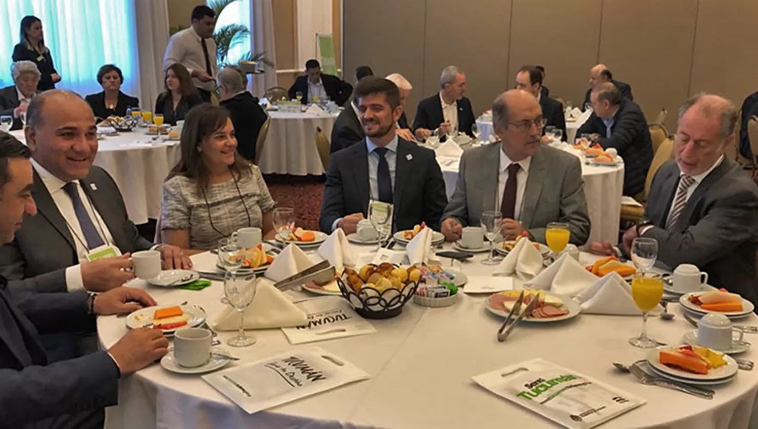 Manzur encabezó hoy un desayuno de trabajo en San Pablo, Brasil. FOTO TOMADA DE COMUNICACIONTUCUMAN.GOB.AR