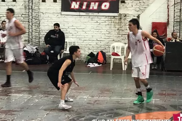 Básquet: Independiente venció a Estudiantes y comparte la punta con Belgrano en el Argentino de clubes