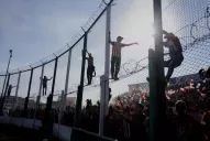 Los hinchas del Santo la pasaron mal en la cancha, pero destacaron la hospitalidad de los juninenses