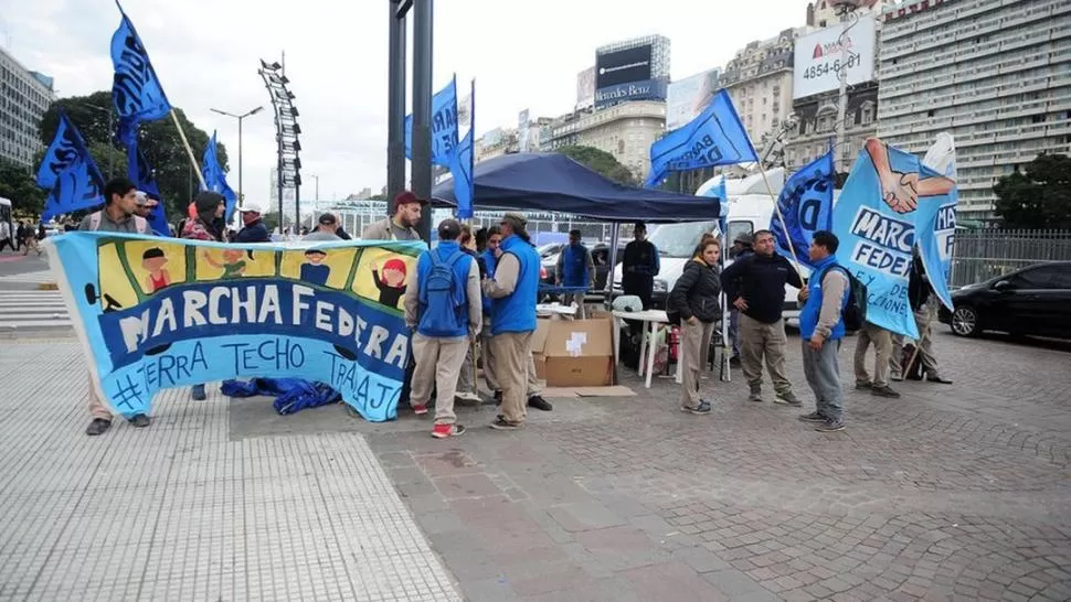 LA PROTESTA. En la Ciudad de Buenos Aires también hubo ayer una concentración, en el inicio de la marcha. clarin.com (FOTO JORGE SANCHEZ)