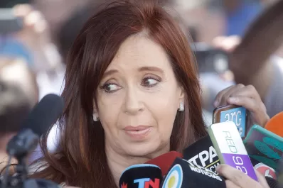 Senadores oficialistas piden una sesión especial para tratar el desafuero de Cristina Fernández
