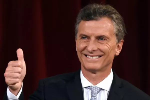 Macri elogió a los rescatistas y al piloto