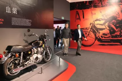 Una gira, dos provincias, tres ciudades y cuatro opositores