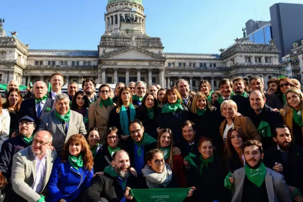 La grieta en Cambiemos: funcionarios del Gobierno se manifestaron a favor del aborto