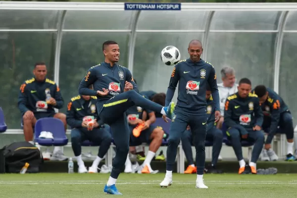 ¿Firmino o Jesús? ¿Quién será el socio de Neymar?