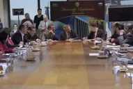 Oficialistas y opositores se achacaron la falta de avances de la comisión de Reforma Política