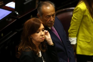 Dilatan plazos por el desafuero de Cristina