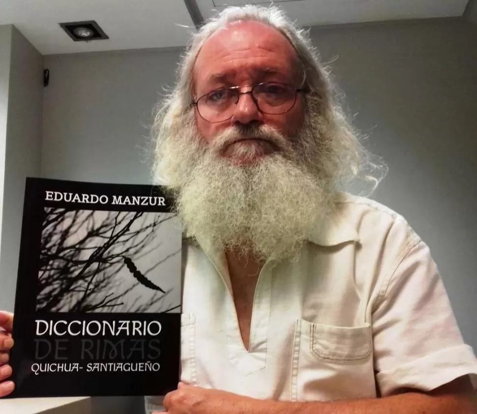  ESCRITOR EDUARDO MANZUR.