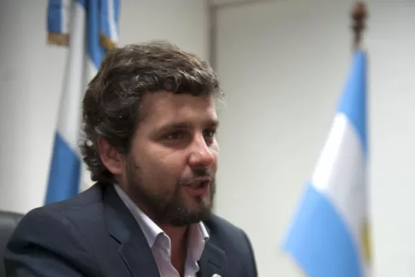 “No vamos a parar la licitación porque no ha habido ningún reclamo coherente”