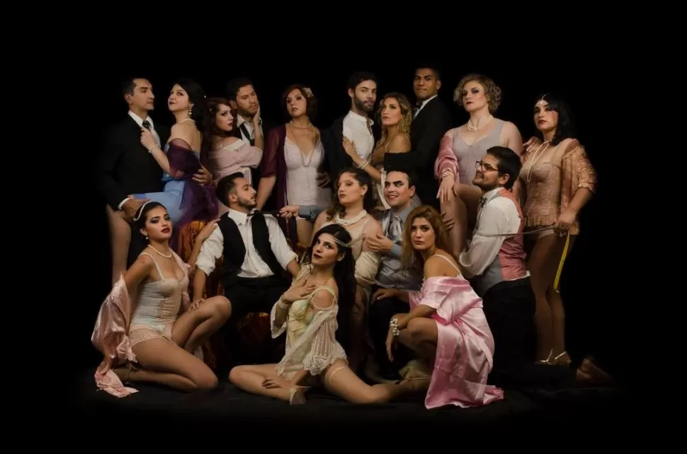 ELENCO A PLENO. “Cabaret love” es interpretada por 17 artistas.  Prensa