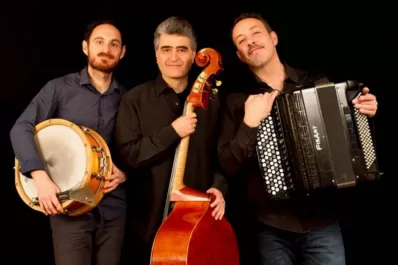 Junto al jazz, una invitación a caminar por las calles de París