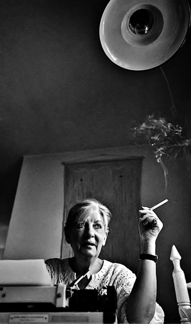 COMPLEJA TRANSPARENCIA. Baldovin escribe una poesía sin máscaras. 