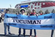 Los tucumanos calentaron la previa del partido en el Spartak Stadium