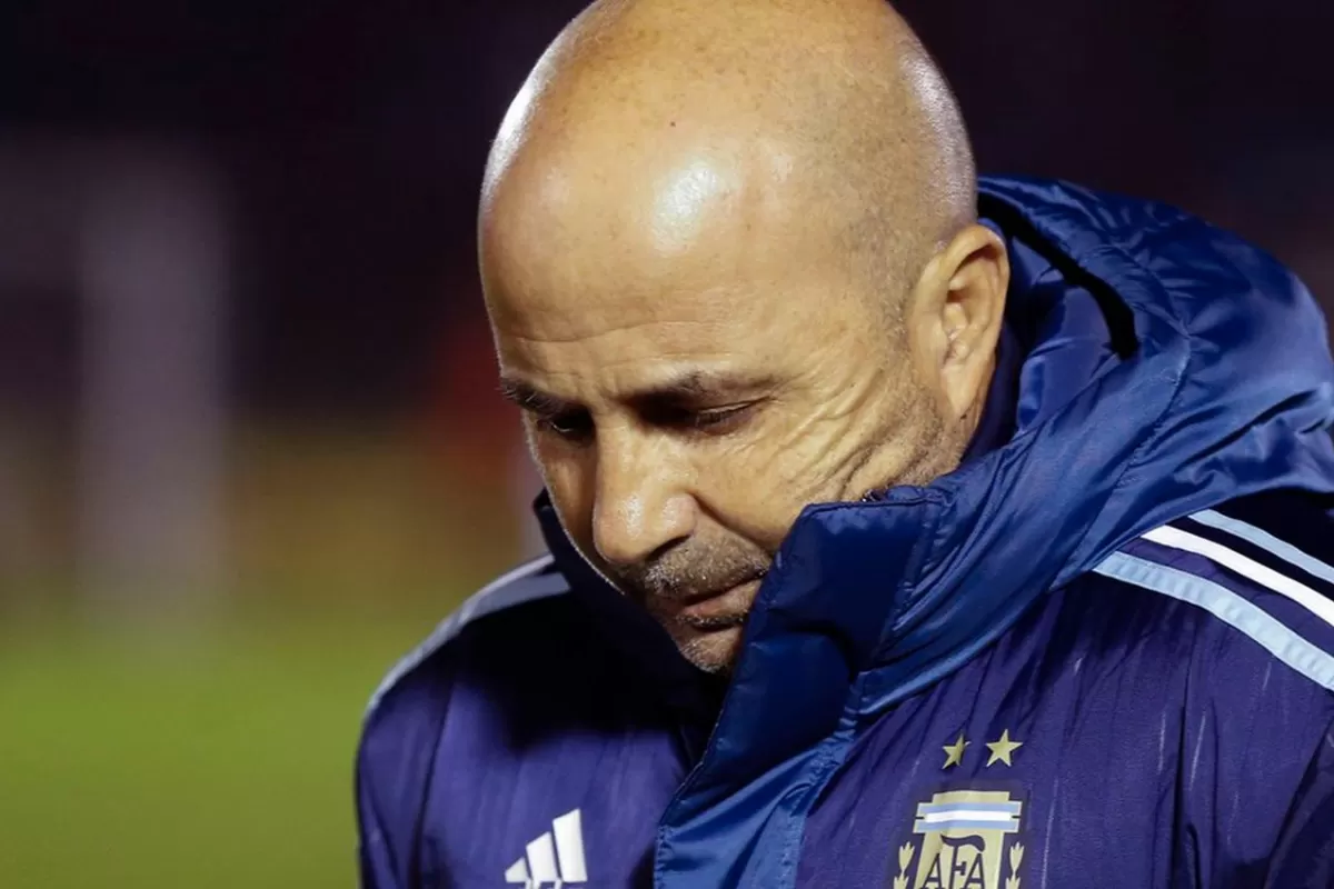 Sampaoli parece estar aún más desconcertado que el sábado