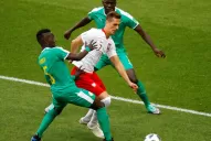 Senegal dio otra sorpresa, aprovechó los errores de Polonia y ganó en su debut