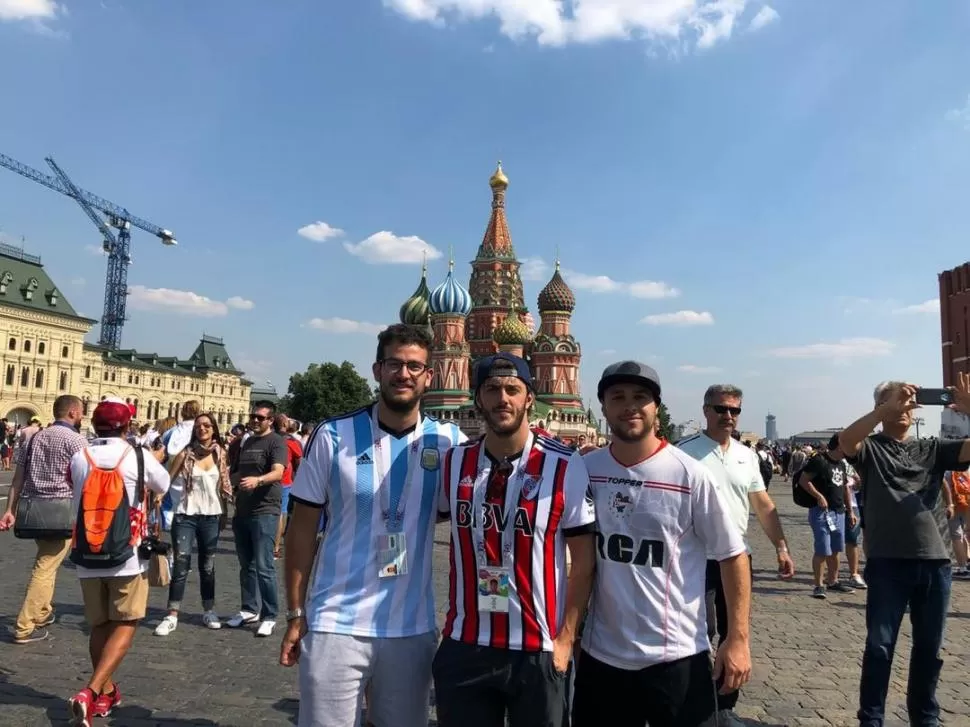 DECIDIDOS. Sergio, Juan Martín y Agustín no tienen problemas en dar el volantazo para encarrilar el futuro de la Selección. LA GACETA / FOTOS DE LEO NOLI (Enviado Especial)