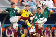 Suecia goleó a México, que clasificó igual por la derrota de Alemania