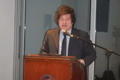 Sos una burra: el economista Javier Milei maltrató a una periodista durante una conferencia