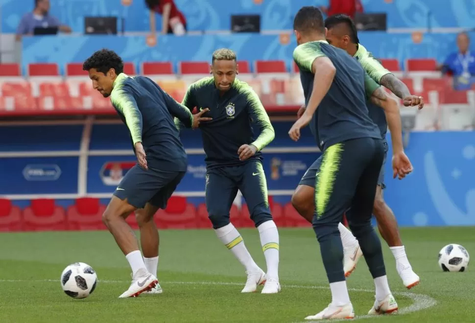 EN DEUDA. Todo en Brasil esperan que Neymar aparezca en su real dimensión.  reuters