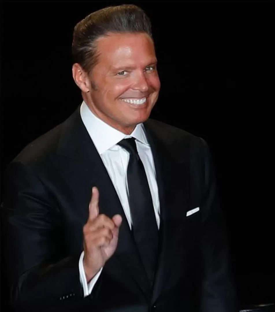 LUIS MIGUEL.El cantante mexicano.  