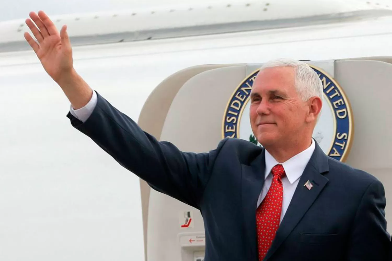 MIKE PENCE. El vicepresidente de Estados Unidos pidió aislar al Gobierno de Maduro. FOTO TOMADA DE ELUNIVERSO.COM