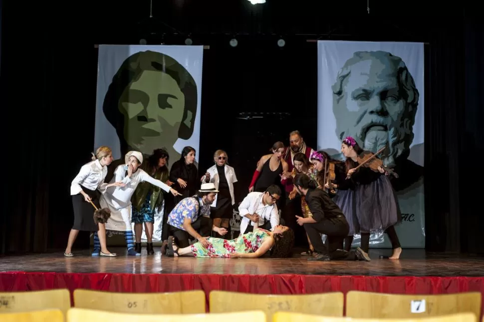 SEGUNDA EXPERIENCIA. Nueva puesta del Taller Municipal de Teatro. Prensa. 