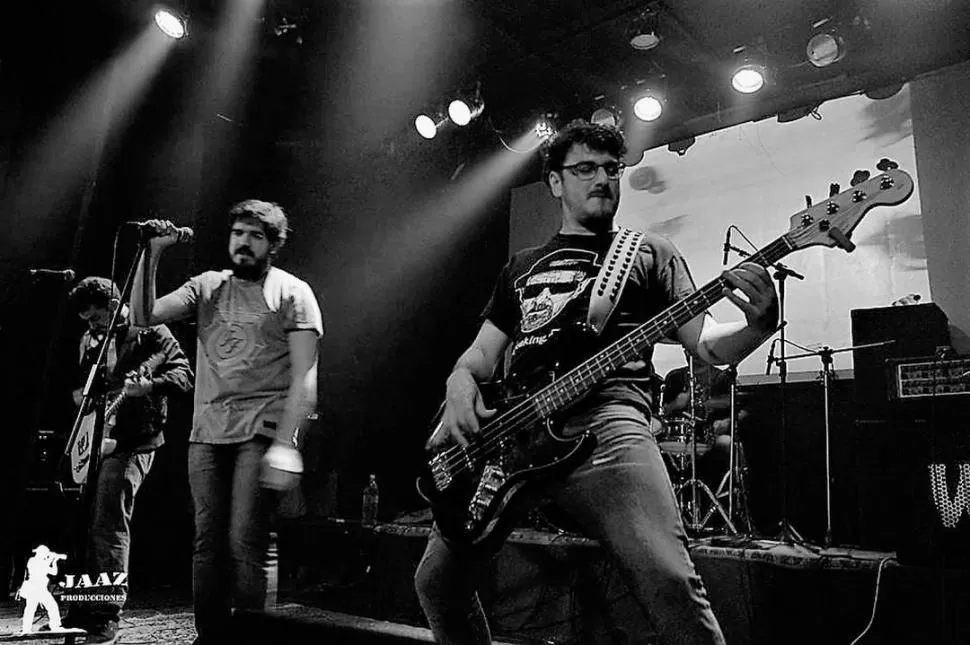 DISTINTAS VERTIENTES. El Faro no se limita a un estilo determinado, sino que parte del rock hacia el funk. 