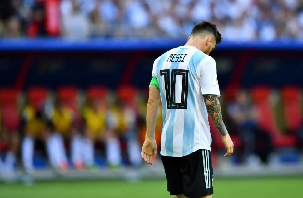 FRUSTRADO OTRA VEZ. Con la camiseta de la selección mayor, Messi disputó cuatro Mundiales y cuatro Copas América. reuters