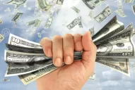 El mercado reaccionó al corsé monetario que impuso el Gobierno y el dólar se derrumbó