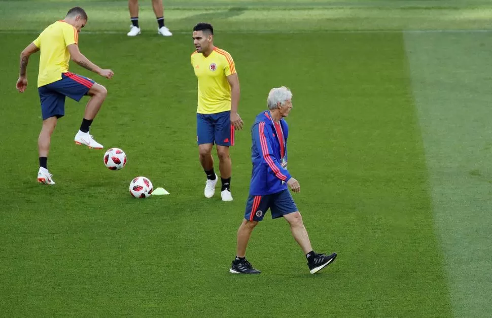 EXPECTANTE. Pekerman tiene a Falcao y aguarda por la recuperación de James. reuters