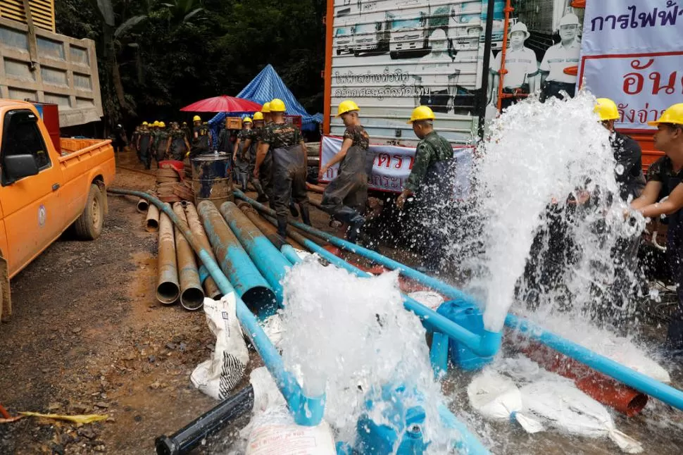 BOMBEO. Se extraen 1,6 millones de litros de agua subterránea por hora.  credito