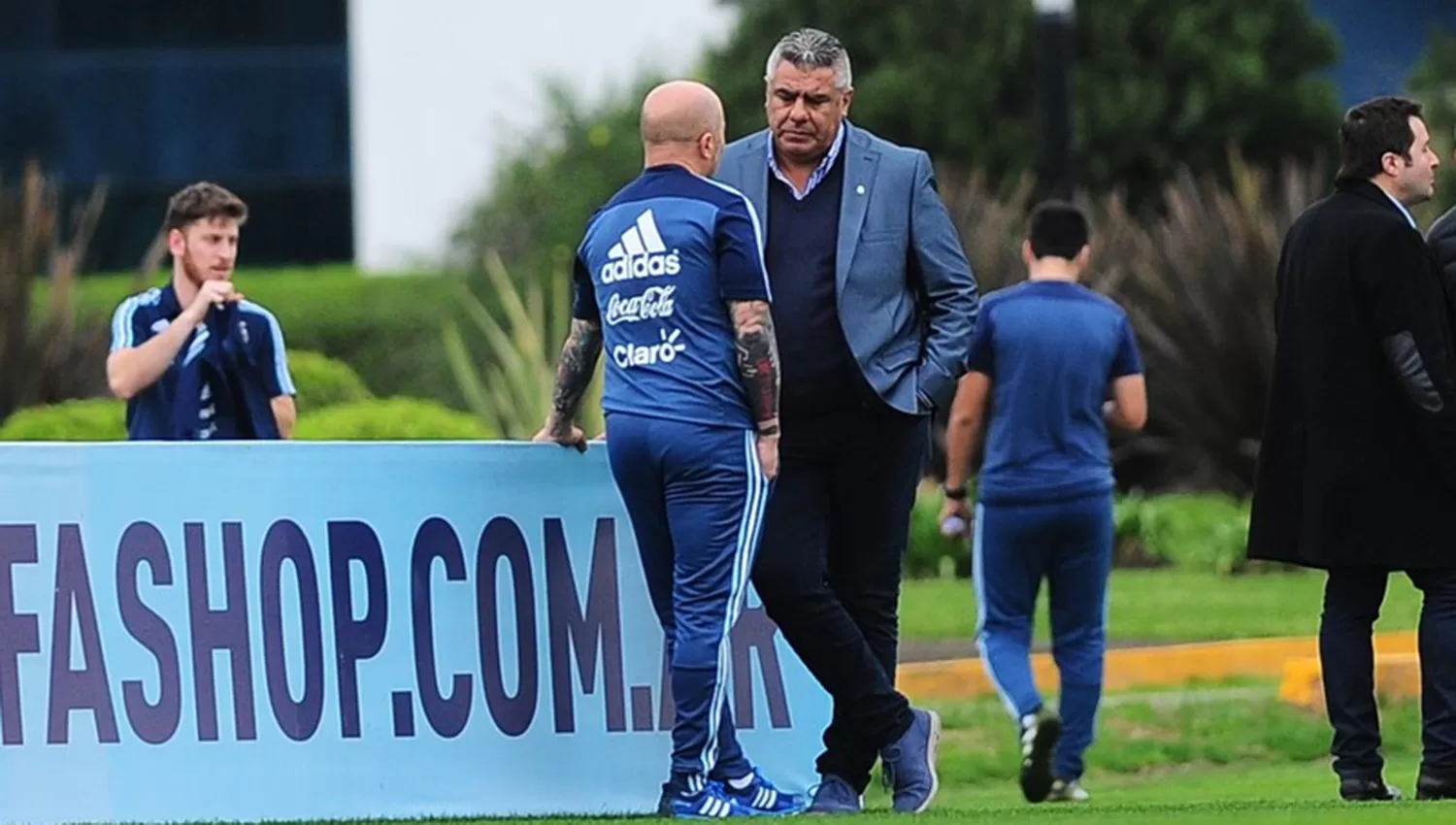 Claudio Chiqui Tapia admitió que hace dos días que no habla con Sampaoli. FOTO TOMADA DE CLARIN.COM