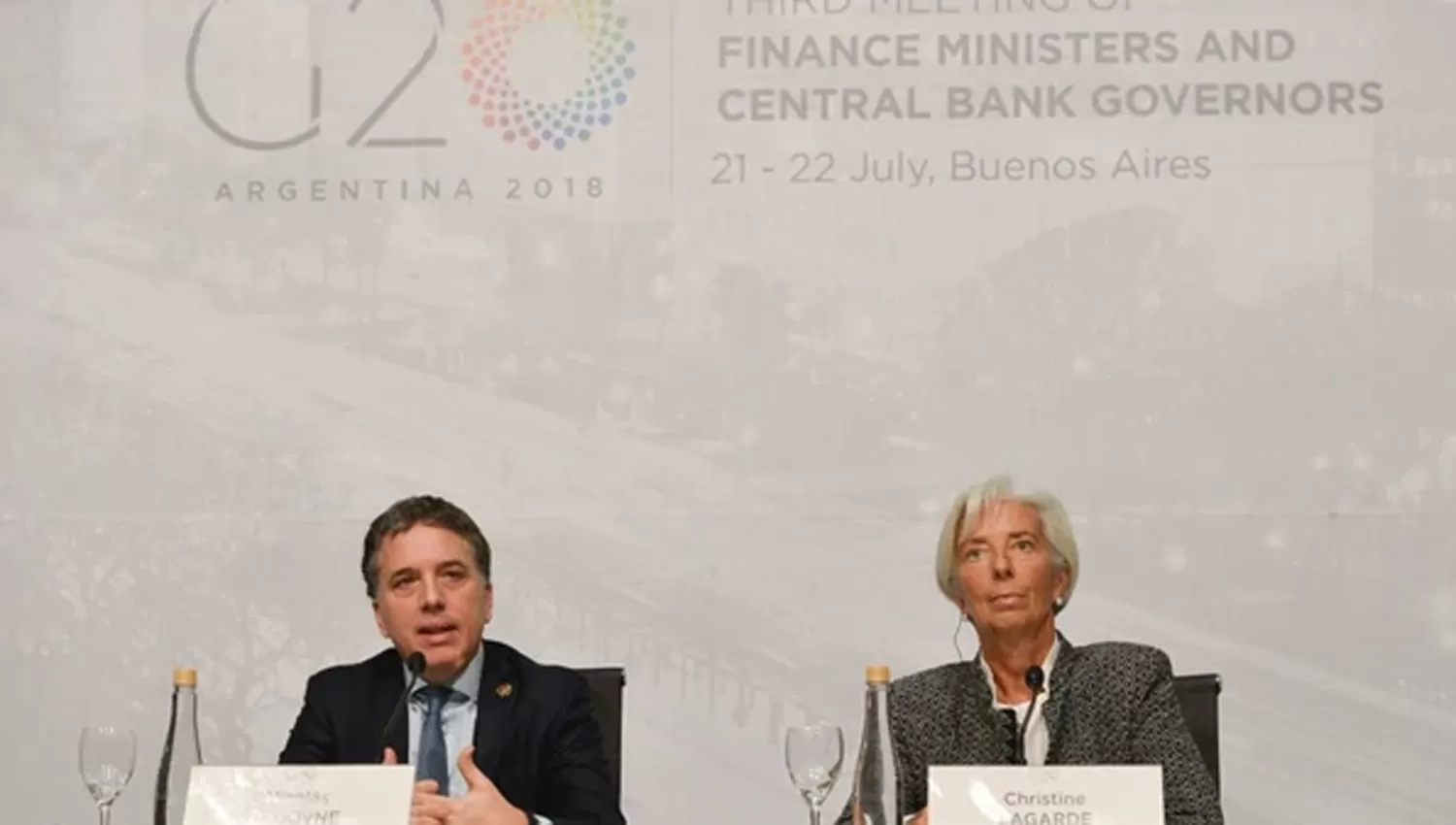 DUJOVNE Y LAGARDE. Antes de comenzar la cumbre del G20, en Buenos Aires. FOTO TOMADA DE INFOBAE.COM