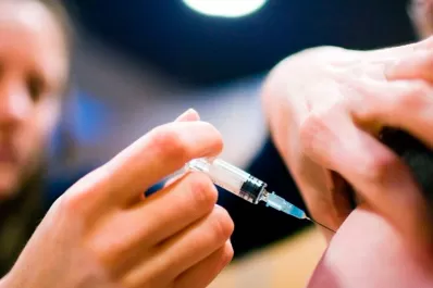 Un 10% de los niños no son vacunados, expresó Pablo Yedlin