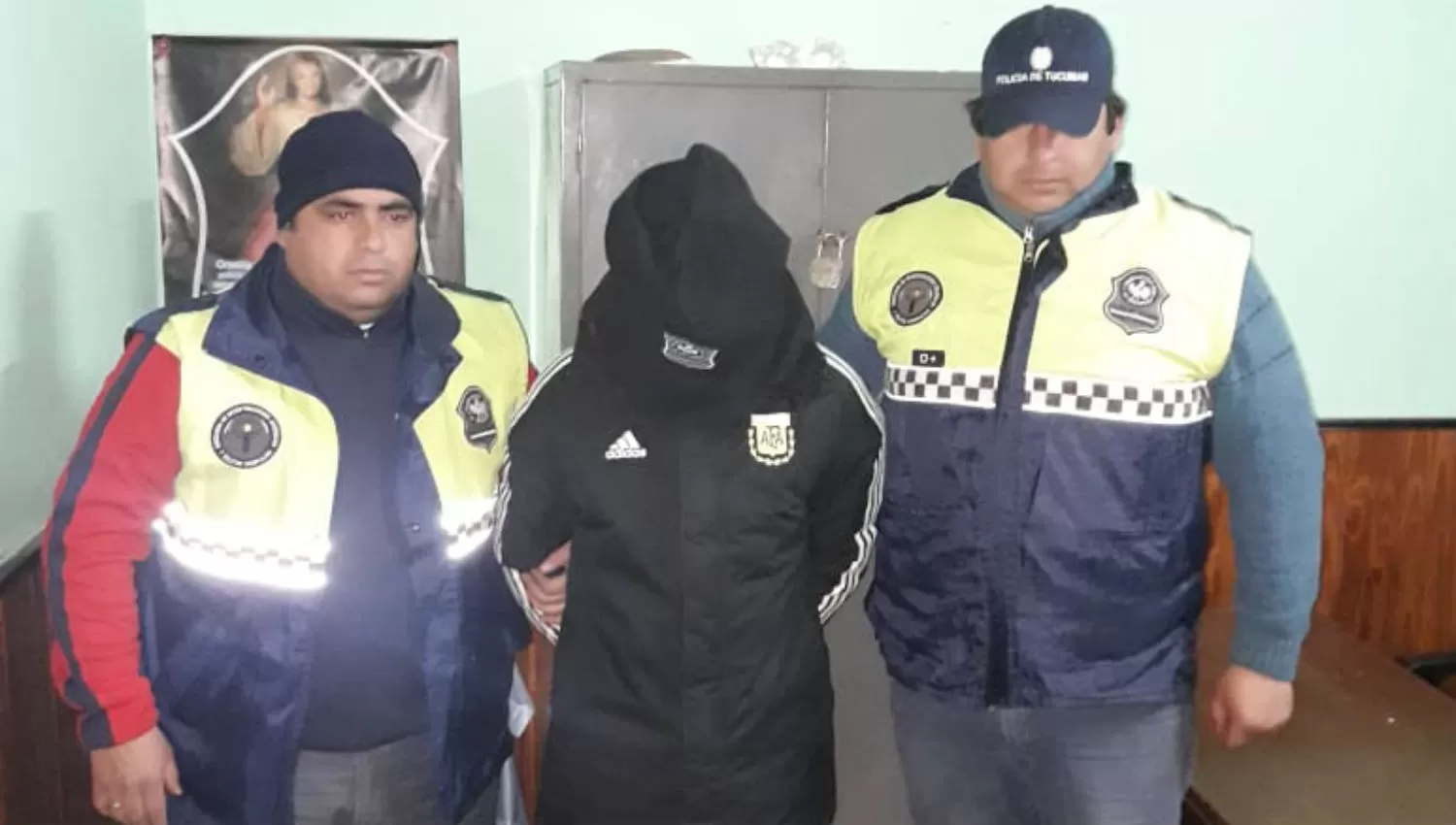 Atraparon a un motochorro que huía con tres celulares